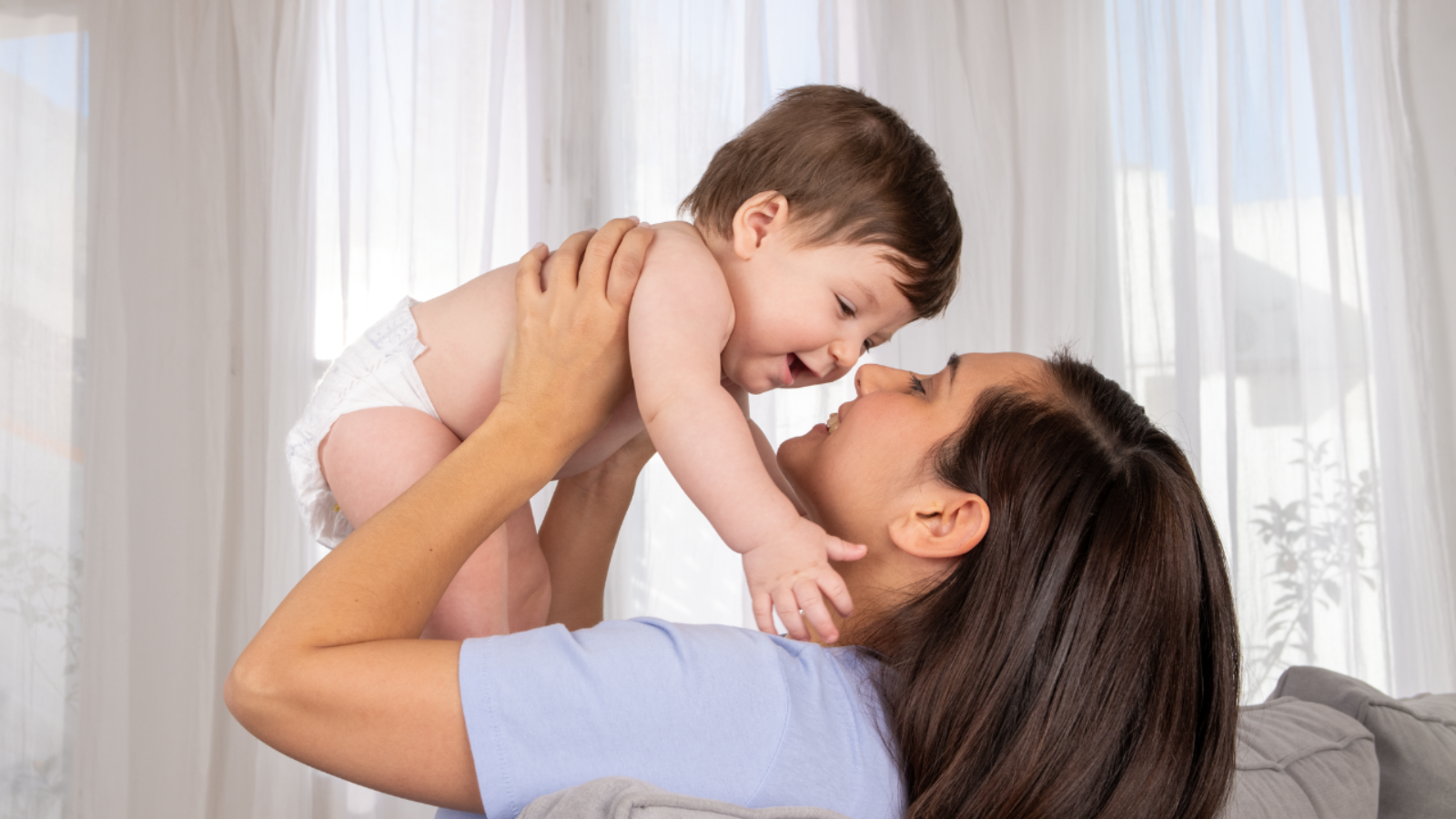 Filtraciones en el pañal: Cómo prevenirlas con un pañal adecuado para tu bebé.