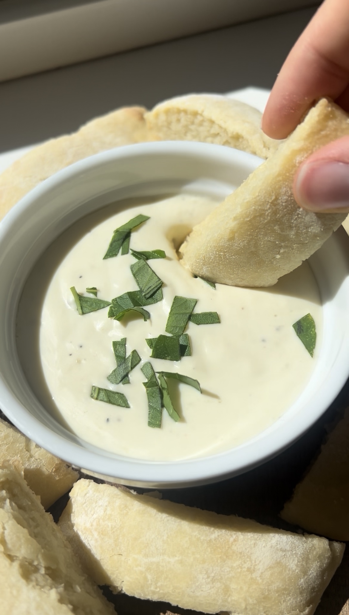 Pan Ciabatta Exprés con Crema de Ajos Asados con Atma Mix