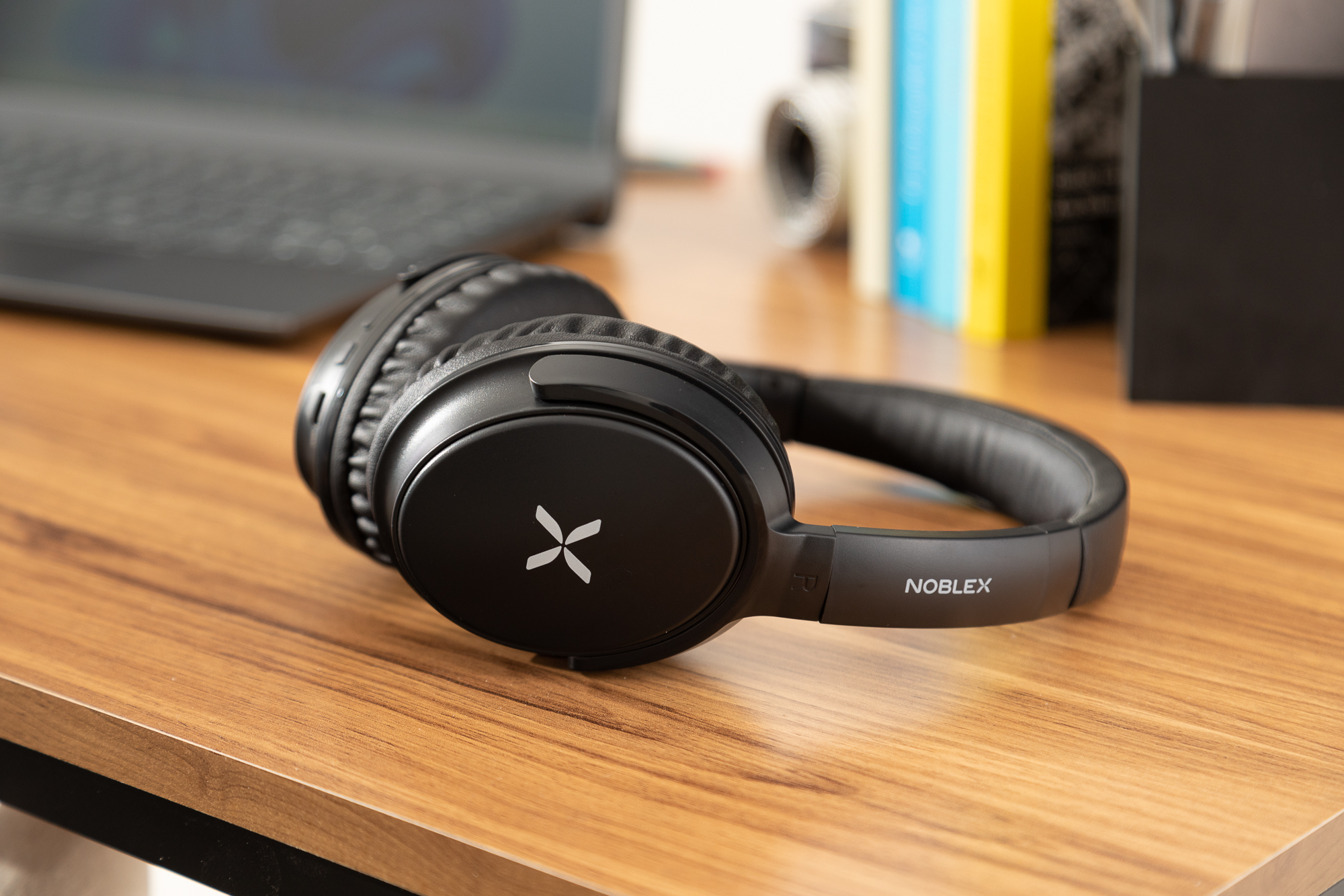 Auricular vincha bluetooth HP350BT Lifestyle